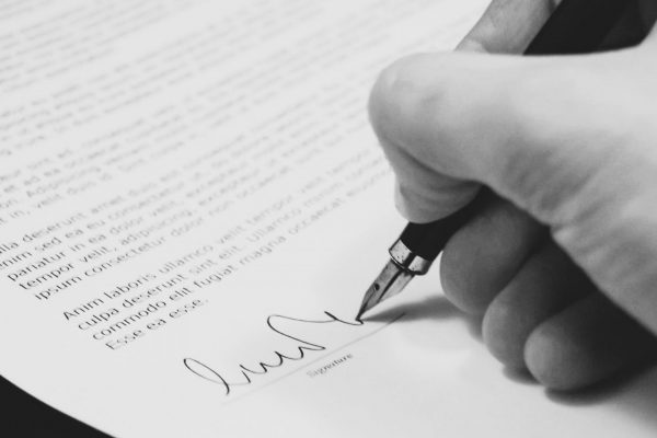 signature_freelicence_bw